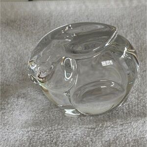 Baccarat crystal bunny  3” X 3 “